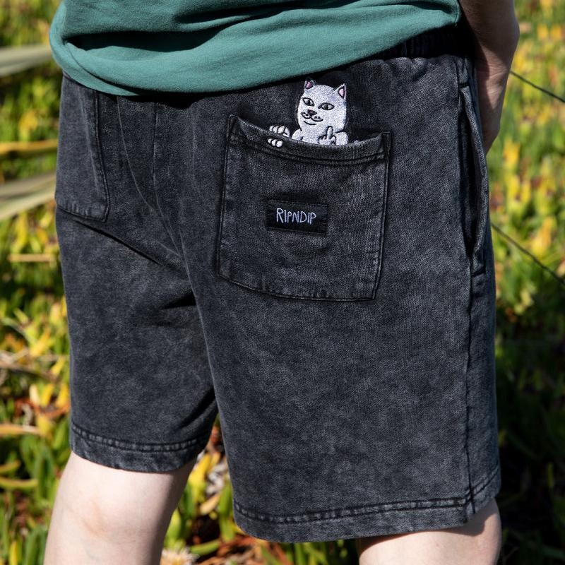 Black Wash Ripndip Peek A Nermal Sweat Shorts | USAVD2802