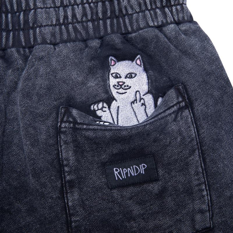 Black Wash Ripndip Peek A Nermal Sweat Shorts | USAVD2802