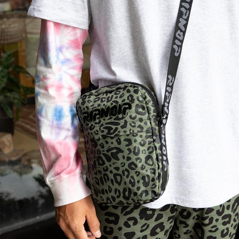 Olive Ripndip Spotted Shoulder Bags | USAYU2265